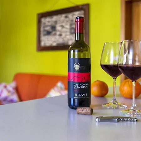 Blue Sky Apartment *